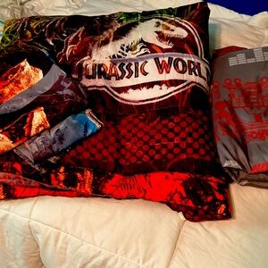 Jurassic World bedding! Brand new!